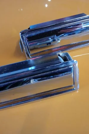 2 Chrome asbakken Jaguar XJ6-12 Aanbieding