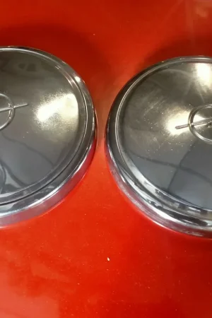 2 wieldoppen Opel Ascona, Manta, Record 9,5 inch Direct Beschikbaar