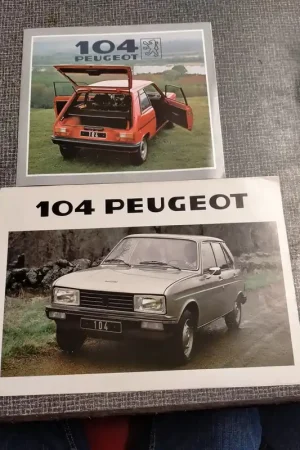 2 Peugeot 104 folders Rechtstreeks Van De Fabrikant